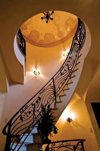 Iron gate and fence system for property