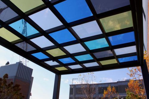 Modern glass railing for Toronto home